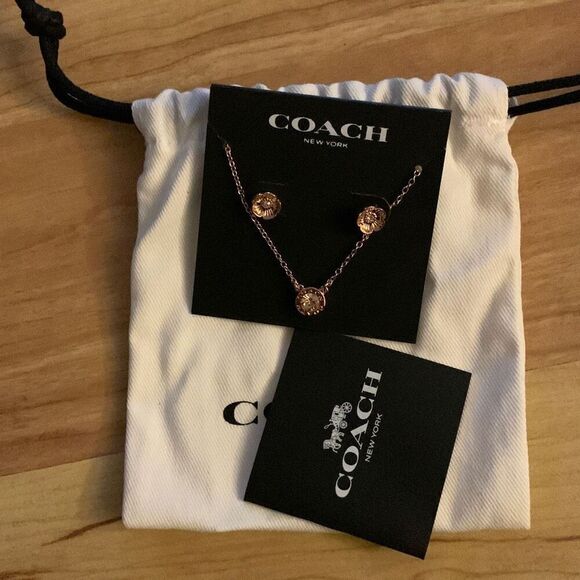 Coach, earring and necklace set - Picture 1 of 2